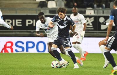 Antrenorul lui Bordeaux l-a caracterizat pe Pitu, la două luni de la transfer: „E mingicar, dar acolo are probleme”