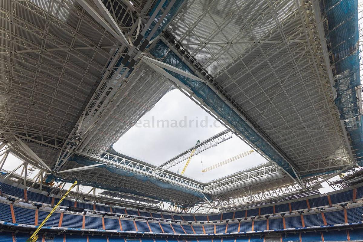 OZN-ul prinde contur! Noi imagini fabuloase cu „Santiago Bernabeu”, stadionul lui Real Madrid