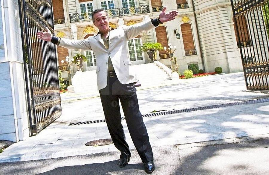 Gigi Becali și „Palatul” din Aleea Alexandru pe fundal Gigi Becali recunoaște oferta uluitoare: „Îmi dau 20 de milioane de euro. Încă 5 și vând!”