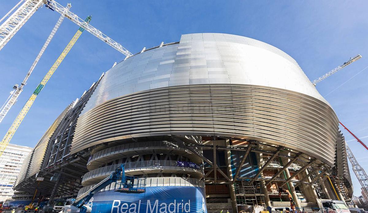 OZN-ul prinde contur! Noi imagini fabuloase cu „Santiago Bernabeu”, stadionul lui Real Madrid