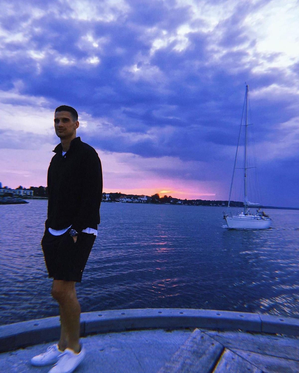A răpus-o pe FCSB în lupta pentru titlu, iar acum este fotomodel: „Nu pot să uit acel gol, mai ales că rezultatul i-a șocat pe adversari”