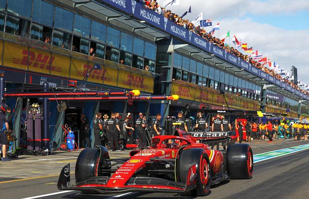 Două surprize și o dezamăgire în calificările Marelui Premiu de Formula 1 din Australia: Sainz, Tsunoda și Hamilton!