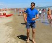 Victor Pițurcă, pe plajă în Rimini. Imagini de la acțiunea San Marino - România, din 2011 / FOTO: Arhivă Gazeta Sporturilor