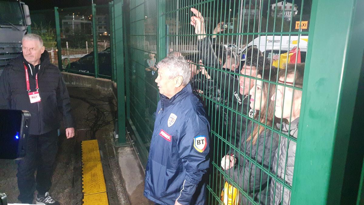 Mircea Lucescu, alături de fani în deplasarea din San Marino