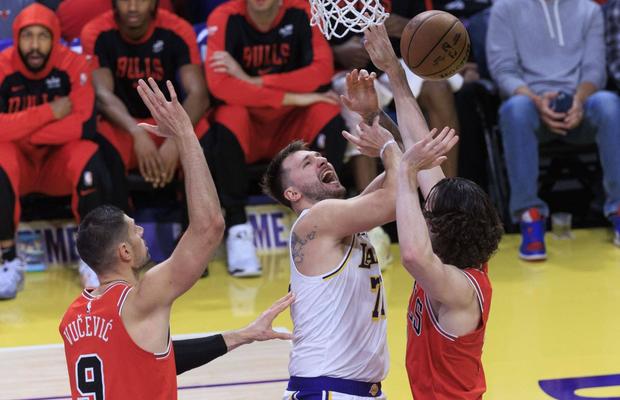 Luka Doncic, extrem de nervos în înfrângerea la scor a lui Los Angeles Lakers: „E o prostie” » LeBron James a revenit după accidentare