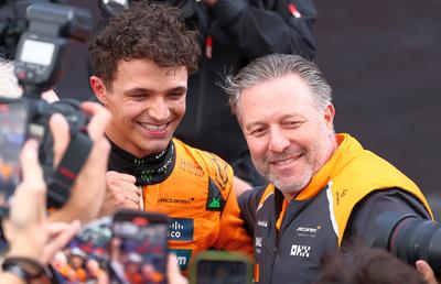 „Roata Norocului” și ceasuri amanetate » Povestea de film a șefului McLaren, echipa momentului în Formula 1
