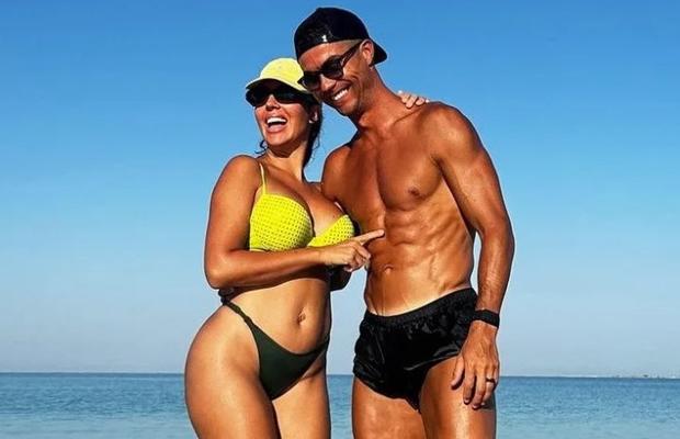 Fotografia extravagantă care a costat 17 milioane de euro » Ultima fiță a celebrului cuplu s-a viralizat instant