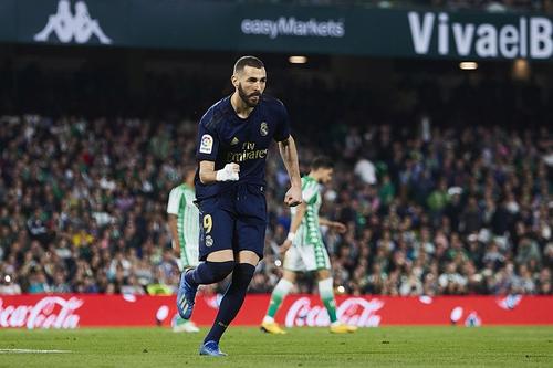 Benzema face parte din echipa săptămânii