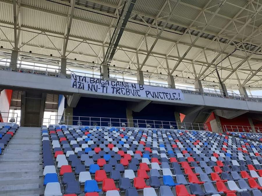 Suporterii Stelei își doresc ca Dinamo să retrogradeze: „Bagă câinii-n B”