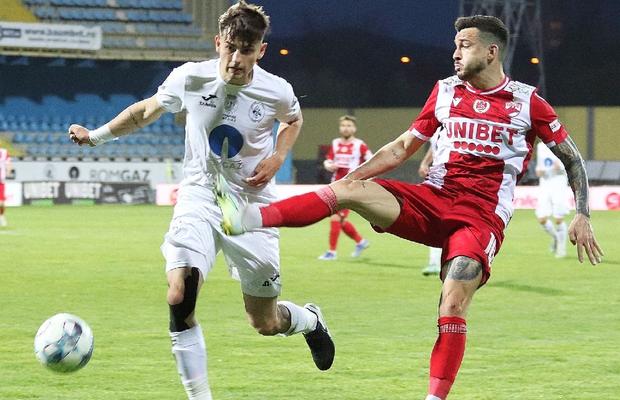 Tot mai jenanți! Dinamo s-a prezentat lamentabil contra ultimei clasate: 7 jucători s-au făcut de râs!