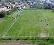 Au curs sute de litri de bere la derby-ul liderului din Dâmbovița: „Suntem ca nea Gigi, toți sunt împotriva noastră” + Scandal cu arbitrul: „Ai luat bani de la ăștia? Ți-au dat primă de Paște?”