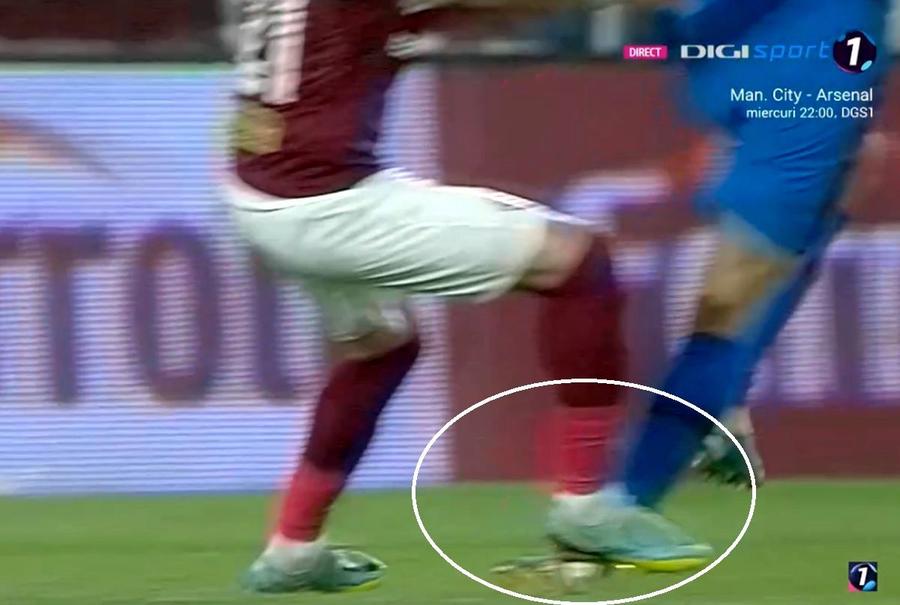 Faultul lui Dragoș Grigore Conferință de presă de TREI ORE a lui Kyros Vassaras, șeful arbitrajului românesc. Cum explică fazele controversate din Liga 1