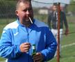 Au curs sute de litri de bere la derby-ul liderului din Dâmbovița: „Suntem ca nea Gigi, toți sunt împotriva noastră” + Scandal cu arbitrul: „Ai luat bani de la ăștia? Ți-au dat primă de Paște?”