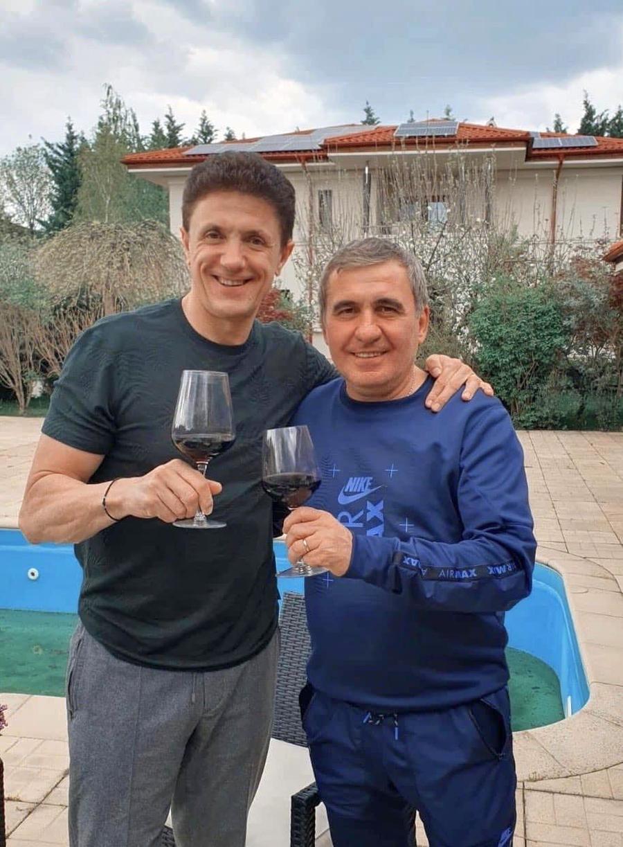Gică Popescu și Gică Hagi // foto: Facebook @ Gheorghe Popescu „Gheorghe la pătrat” » Hagi și Popescu au petrecut împreună, la o zi după victoria cu CFR