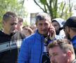 Au curs sute de litri de bere la derby-ul liderului din Dâmbovița: „Suntem ca nea Gigi, toți sunt împotriva noastră” + Scandal cu arbitrul: „Ai luat bani de la ăștia? Ți-au dat primă de Paște?”