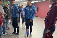 Florinel Coman a apărut cu tibia „împachetată” după Rapid - FCSB. Ironii acide: „Feșnic a arbitrat super! Ați văzut cum am sărit trei metri, nu?”