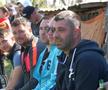 Au curs sute de litri de bere la derby-ul liderului din Dâmbovița: „Suntem ca nea Gigi, toți sunt împotriva noastră” + Scandal cu arbitrul: „Ai luat bani de la ăștia? Ți-au dat primă de Paște?”
