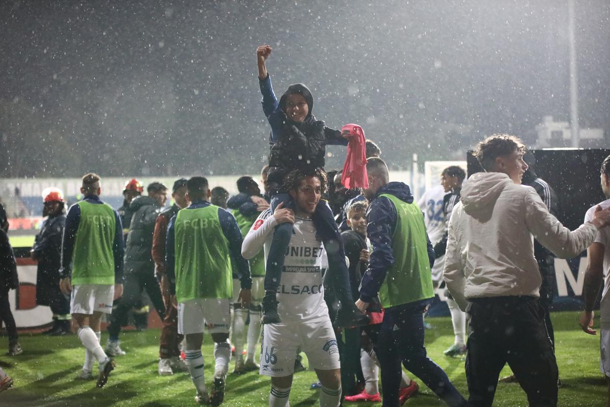 Dezastrul Dinamo! Concluziile GSP după seara-horror de la Botoșani: note de 3, 4 și 5 pentru  „condamnații” lui Kopic!