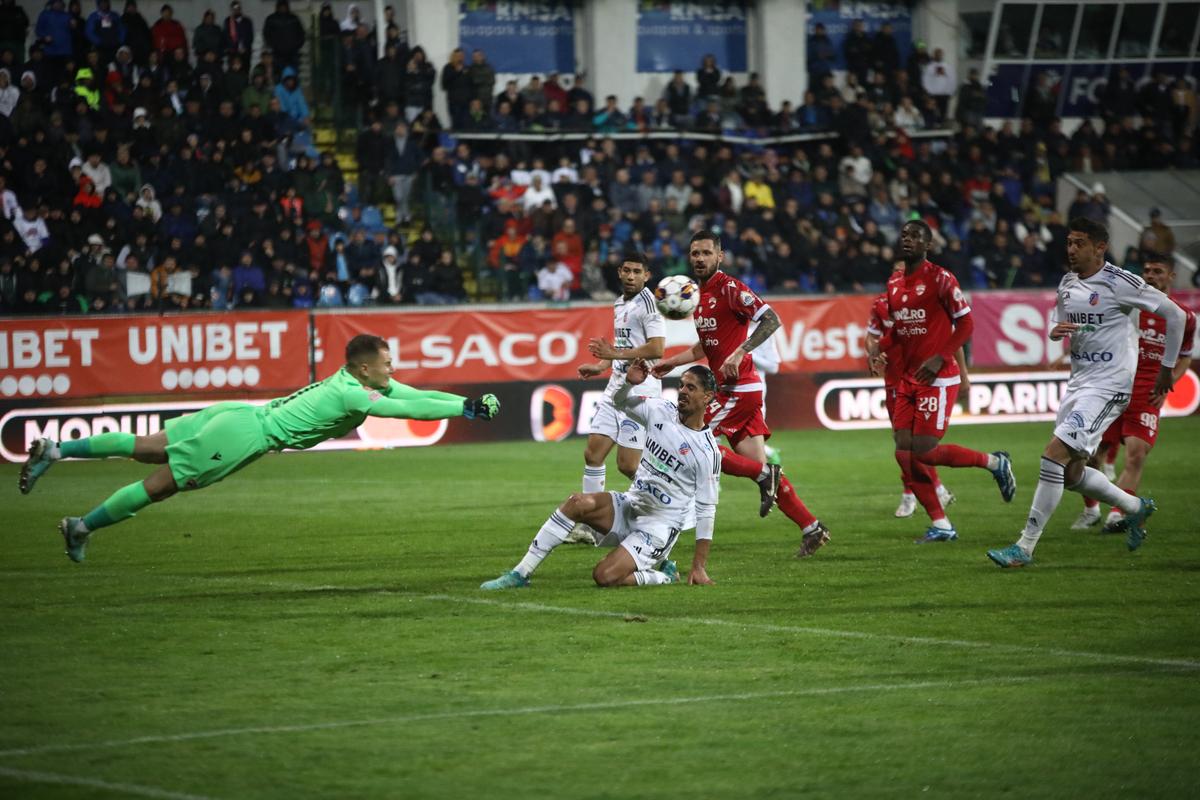 Dezastrul Dinamo! Concluziile GSP după seara-horror de la Botoșani: note de 3, 4 și 5 pentru  „condamnații” lui Kopic!