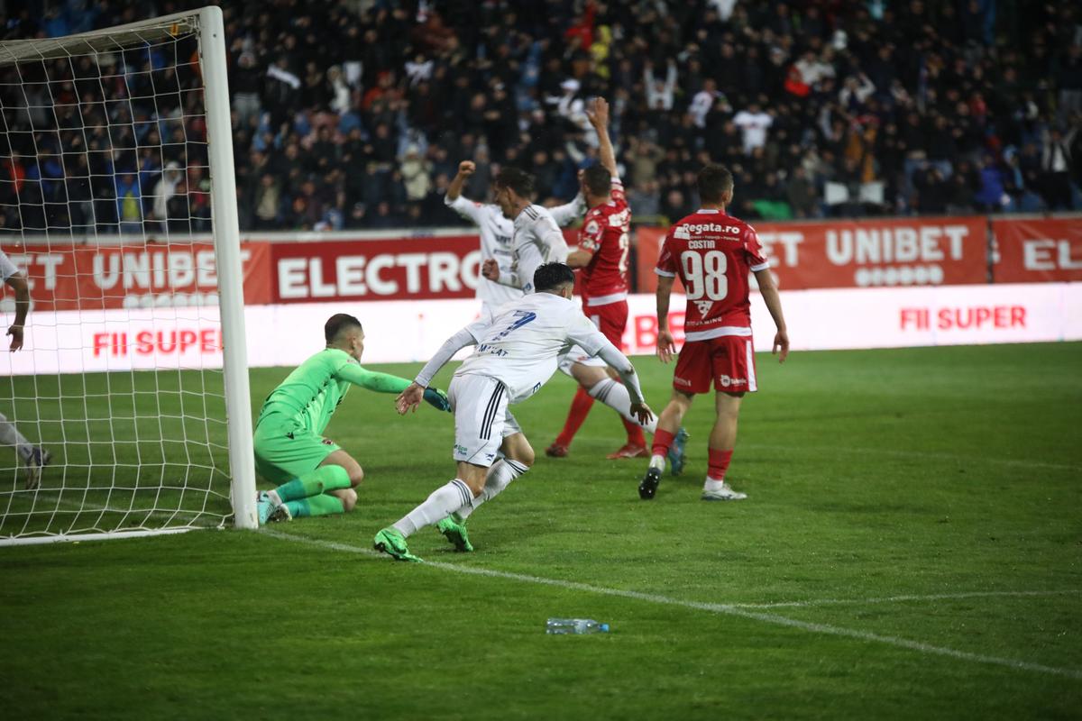 „Indolență și nesimțire” » 3 titulari puși la colț de legenda lui Dinamo: „Tu îți faci mendrele acolo?”. Nici Kopic n-a scăpat
