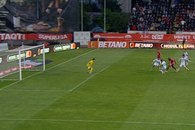 A fost sau nu ofsaid? Golul marcat de Dinamo a fost anulat, dar reluările nu sunt deloc clare