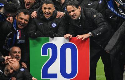L-a depășit pe Mourinho și a ajuns în spatele lui Herrera » Ascensiunea fulminantă a noului campion al Italiei