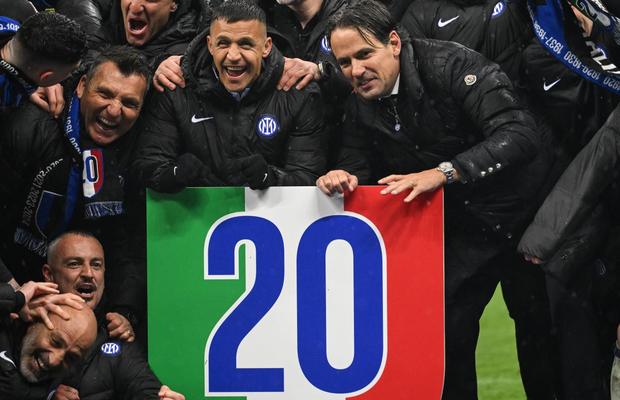 L-a depășit pe Mourinho și a ajuns în spatele lui Herrera » Ascensiunea fulminantă a noului campion al Italiei