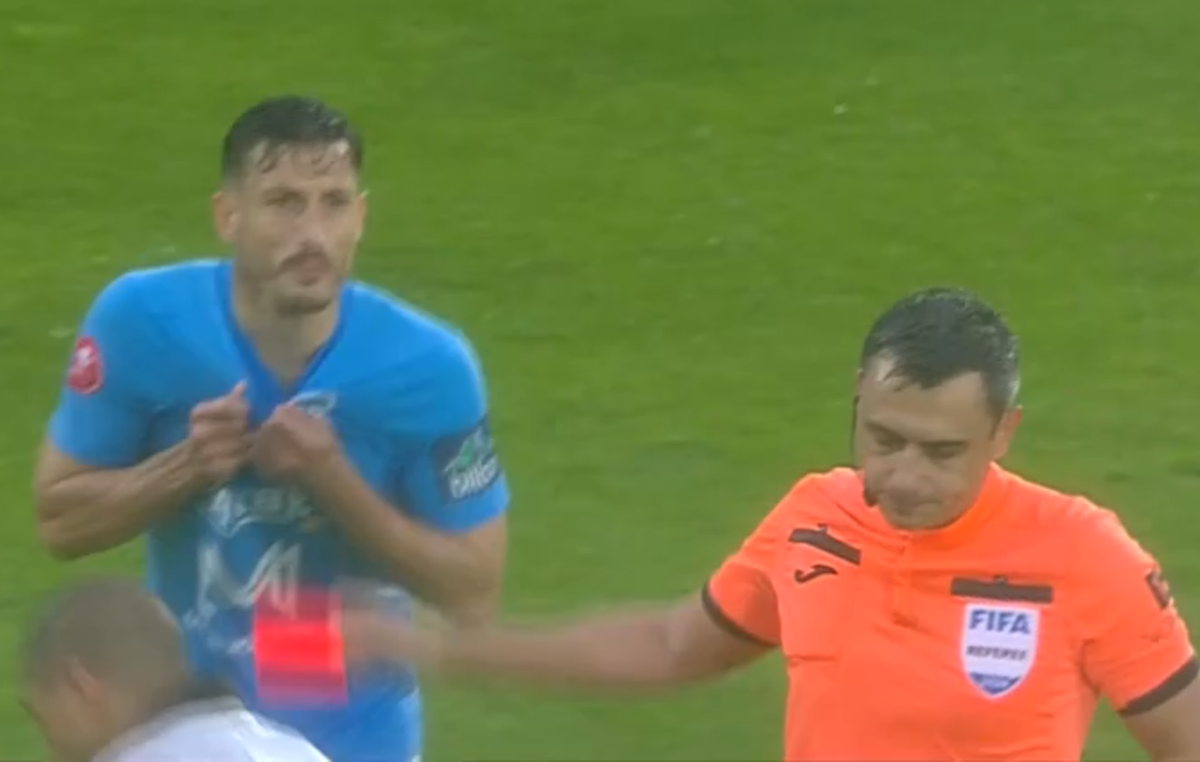 Greșeala imensă de arbitraj din FC Voluntari - FCU Craiova » Eliminare ușoară pentru Ricardinho