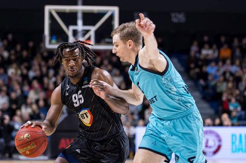 Adam Mokoka, fundașul lui U-BT Cluj-Napoca/Foto: euroleaguebasketball.net