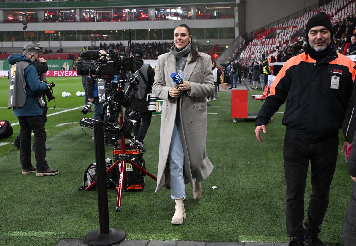 Ester Sedlacek, femeia despre care se crede că are o idilă cu Bastian Schweinsteiger