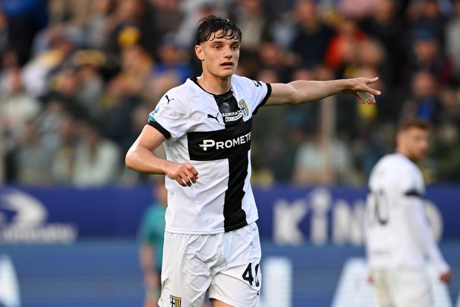 Giovanni Leoni, puștiul pe care l-a lăudat Cristi Chivu, după Parma - Juventus 1-0 / foto: Imago Cristi Chivu, prima reacție, după victoria istorică a Parmei cu Juventus » Puștiul care l-a uimit: „Merită complimente și premiul de MVP”