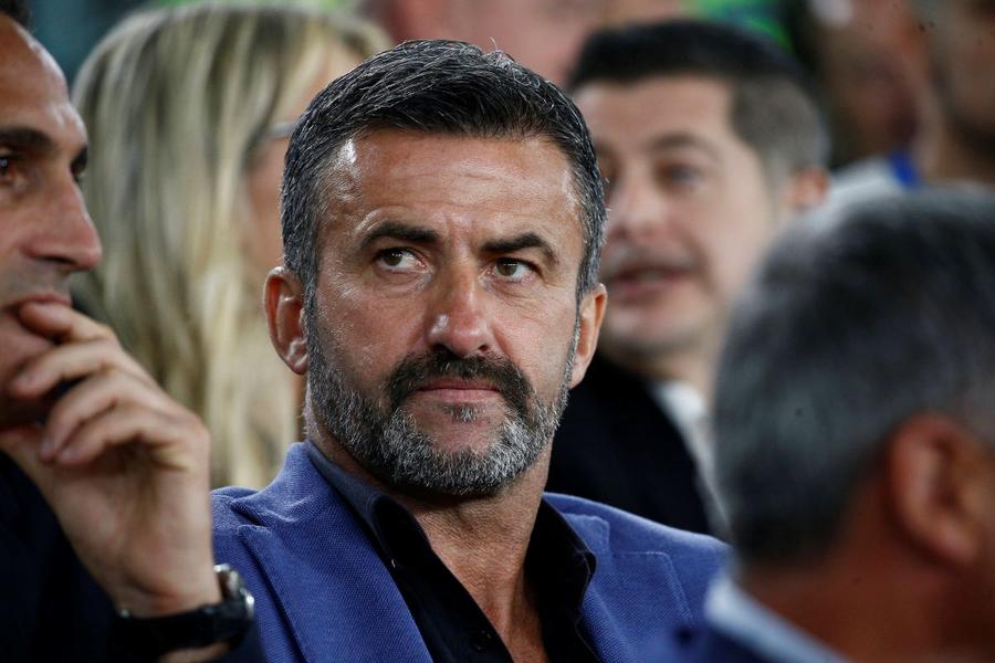 Fostul conducător din Superliga e acum... somelier! „Cel mai bun vin? Eu asta vă recomand” + De ce a ratat Claudiu Niculescu transferul la Lazio