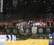 Fanii lui PAOK, omagiu pentru suporterii care și-au pierdut viața în România / foto: Facebook @Ultras Globe