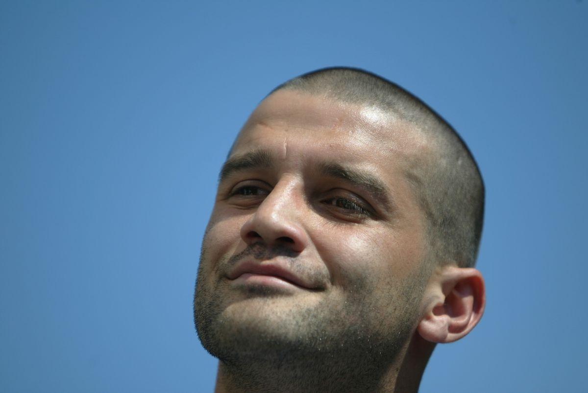 „Uitați-vă la el, e și o mână divină” » Poveștile emoționante ale oamenilor lângă care a crescut Cristi Chivu: „Fie iertat, tatăl lui nu-l lăsa să facă nimic!”