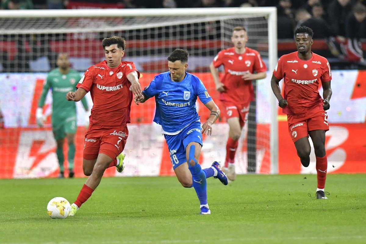 Marcator cu Dinamo, Carlos Mora a dezvăluit ce le-a spus colegilor chiar înainte de penalty-uri