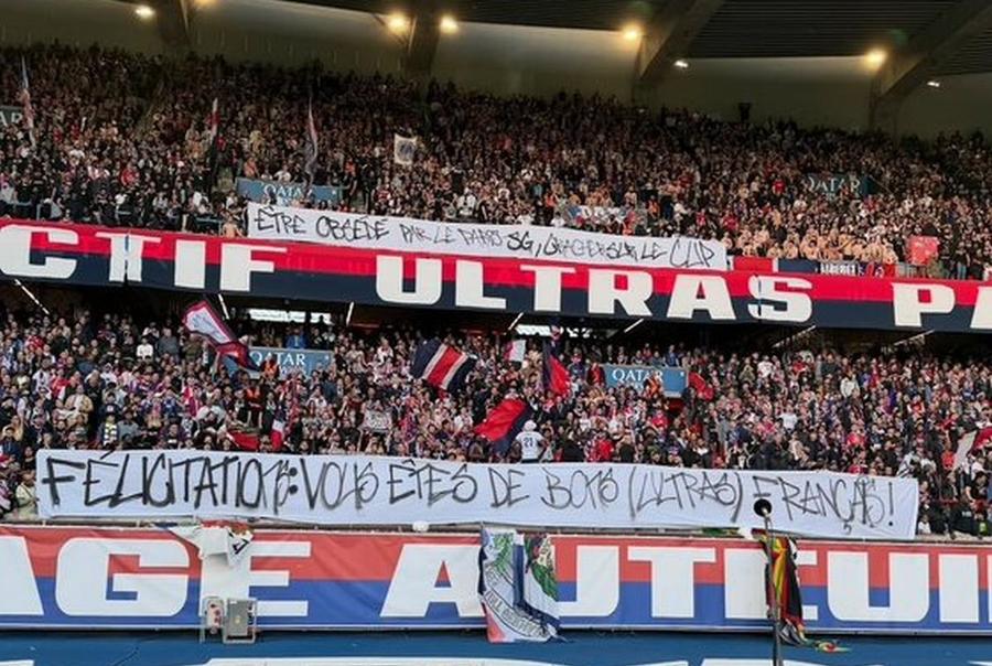 Reacția ultrașilor lui PSG / foto: X Mesajul apărat cu forța la PSG - Nantes! » S-au bătut cu forțele de ordine