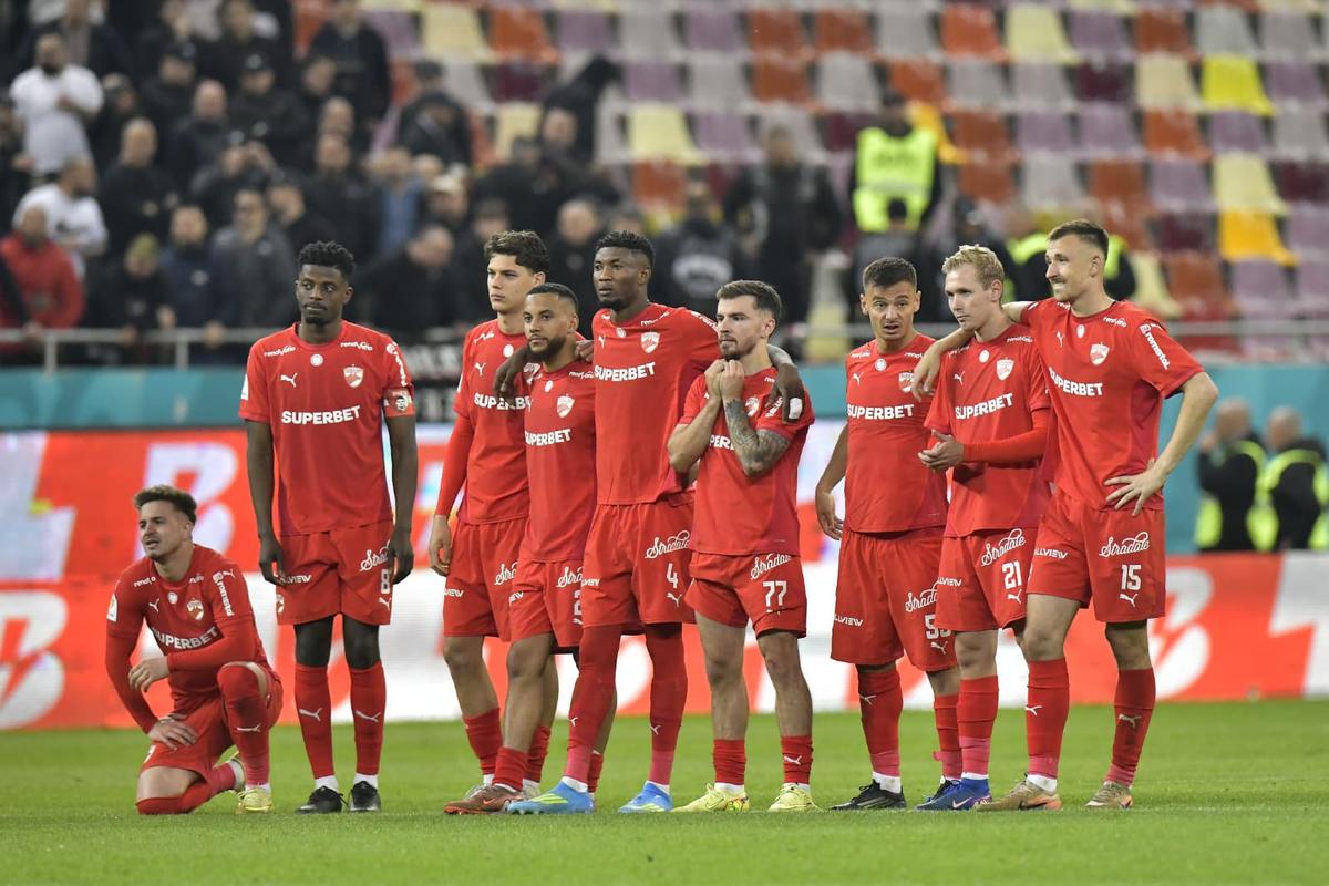 Dinamo, cu infirmeria plină la meciul cu Rapid, trei titulari sunt OUT » Ce echipă poate alinia Kopic