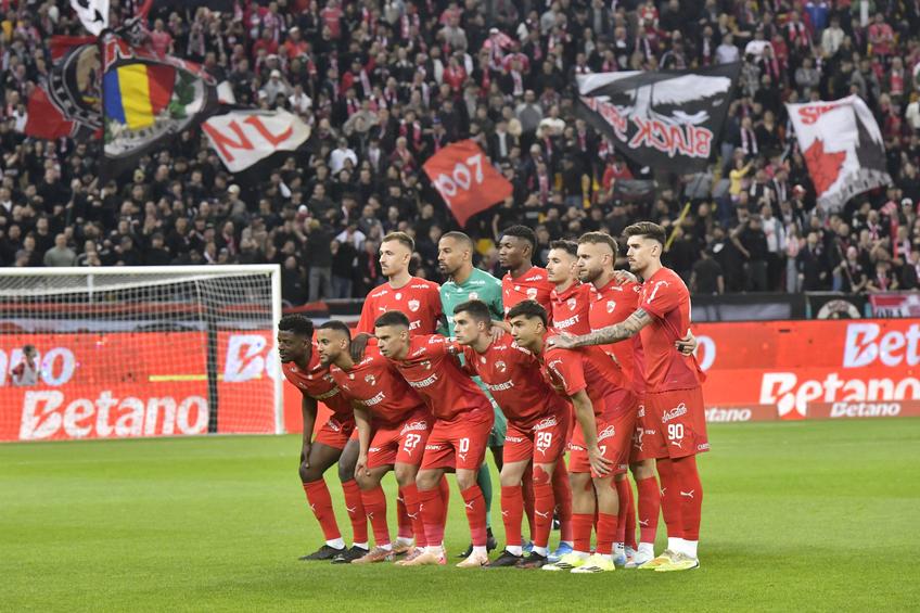 Dinamo, cu infirmeria plină la meciul cu Rapid, trei titulari sunt OUT » Ce echipă poate alinia Kopic // foto: Cristi Preda (GSP)