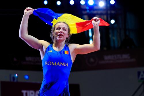 Andreea Ana, victorioasa si cu tricolorul pe umeri FOTO Imago Images