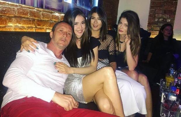 EXCLUSIV FCSB: Becali le-a înjumătățit contractele jucătorilor, dar Teodora Stoica a scăpat