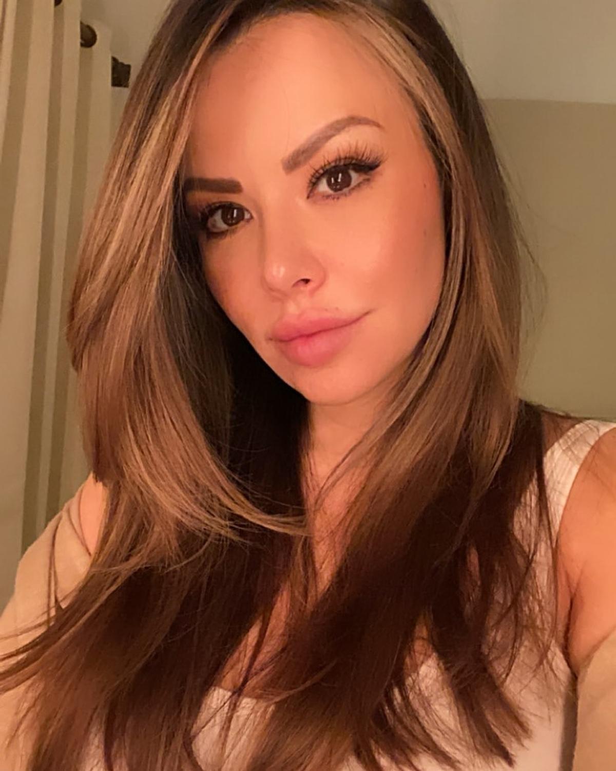 FOTO Alice Vasquez, bunica din California care e instructor de yoga și arată fabulos! Admiratorii au rămas cu gura căscată când au auzit că are nepoți