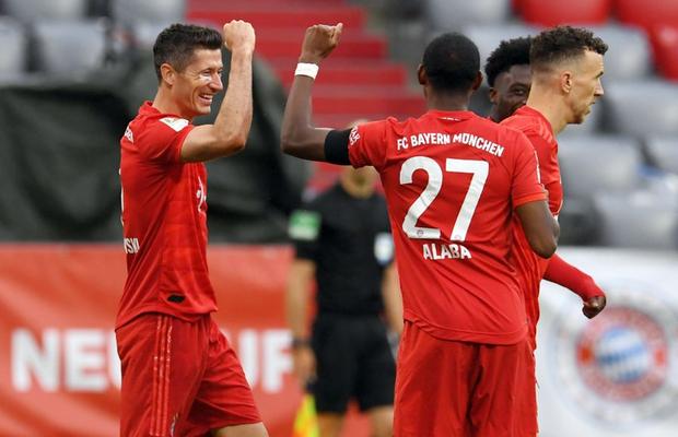 Bayern - Eintracht Frankfurt 5-2 » Bavarezii și-au luat revanșa pentru meciul din tur, într-o partidă-spectacol pe Allianz Arena