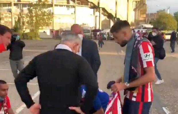 Yannick Carrasco, gest superb pentru un fan! Ce a făcut starul lui Atletico pentru un suporter rănit