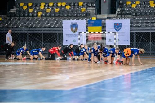 Jucătoarele de la CSM sărbătorind câștigarea titlului FOTO Dan Potor