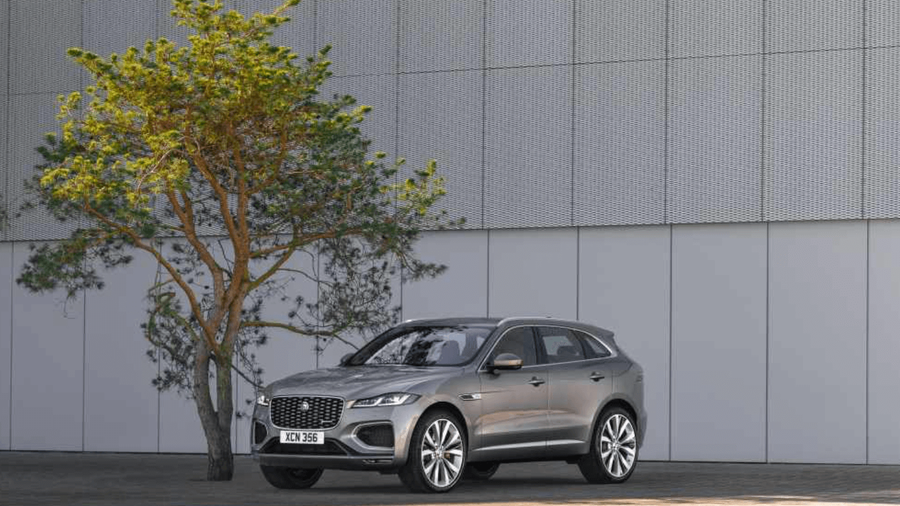 Jaguar F-PACE - cât de confortabile pot fi SUV-urile la interior