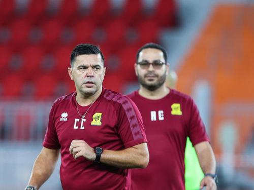Ce au făcut stranierii » Cosmin Contra a pierdut derby-ul și are emoții pentru titlu