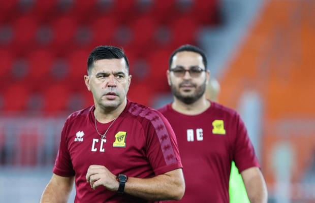 Ce au făcut stranierii » Cosmin Contra a pierdut derby-ul și are emoții pentru titlu