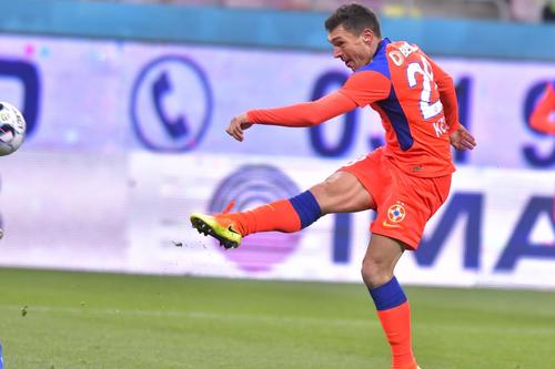 Claudiu Keșeru (35 de ani) este atacantul cu care UTA vrea să dea lovitura în viitorul sezon de Liga 1. Noul antrenor al arădenilor, Ilie Poenaru, confirmă informațiile dezvăluite săptămâna trecută de Gazetă.
