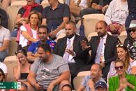 Moment nemaivăzut la Roland Garros! Culmea îndrăznelii: a întrerupt meciul Mariei Sakkari, dar bodyguarzii nu au putut să-l scoată de pe arenă
