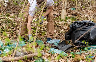 Peste 500 de voluntari s-au alăturat campaniei O Românie Curată Începe de Acasă
